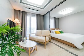 Urbanstay Jeju Airport