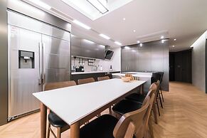 Le collective Busan station