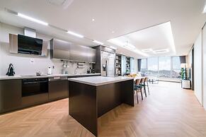 Le collective Busan station