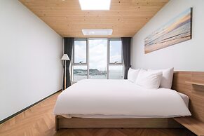 Le collective Busan station