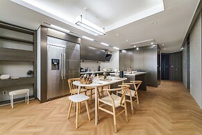 Le collective Busan station