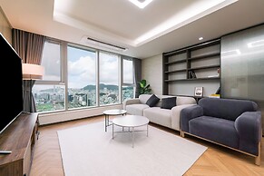 Le collective Busan station