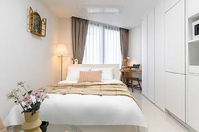 Urban Stay Busan City Hall