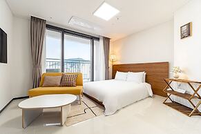 Urban Stay Busan City Hall