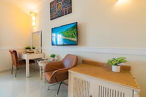 Fortune 1127 Central Hotel