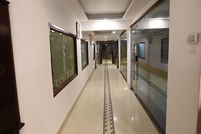 Fortune 1127 Central Hotel