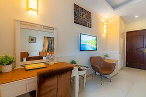 Fortune 1127 Central Hotel