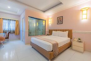 Fortune 1127 Central Hotel