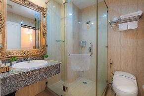 Fortune 1127 Central Hotel