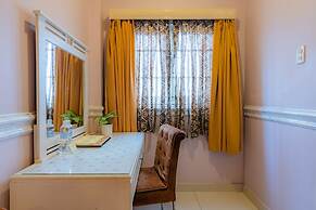 Fortune 1127 Central Hotel