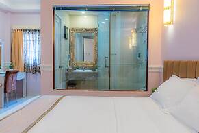 Fortune 1127 Central Hotel