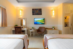 Fortune 1127 Central Hotel