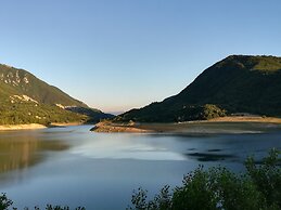 Vintage old Apartment in Castel di Tora