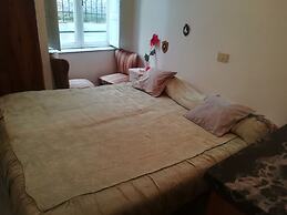Vintage old Apartment in Castel di Tora