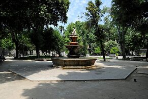 Authentic apt in Stone House, at the top Location