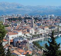 Authentic apt in Stone House, at the top Location