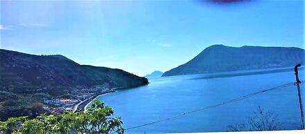 Seafront Apartment - Beach in front