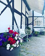 Humbug Cottage