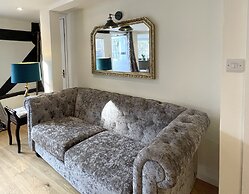 Humbug Cottage