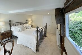 Humbug Cottage