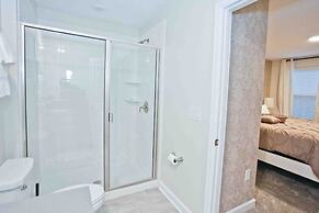 Storey Lake 7 Bedroom With Extra Large Bedrooms! 7 Home by RedAwning