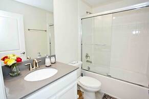 Storey Lake 7 Bedroom With Extra Large Bedrooms! 7 Home by RedAwning