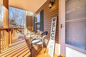 Strollin' Bear 3 Bedroom Home by RedAwning