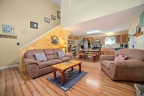 Strollin' Bear 3 Bedroom Home by RedAwning