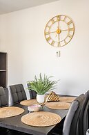 GLOBALSTAY. Downtown Hamilton Apartments