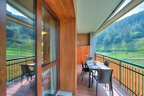 La Marmotta Campo Smith on the Ski Slopes