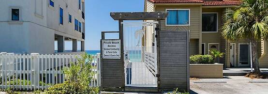 Coastal Nest @ Enclave 602a