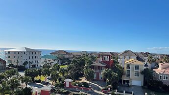 Coastal Nest @ Enclave 602a