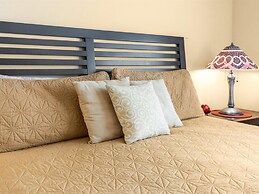 Pool, Spa, Playground and More at Villas at Laguna Bay!!