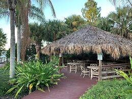 Bahama Bay Community, Pools, Basketball, Natural Trails and More!