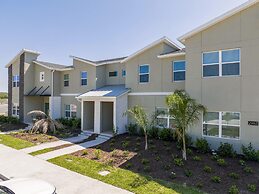 Brand New at Storey Lake Resort, Private Pool, Near Famous Attractions