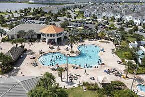 Brand New at Storey Lake Resort, Private Pool, Near Famous Attractions