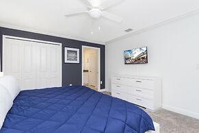 Brand New at Storey Lake Resort, Private Pool, Near Famous Attractions