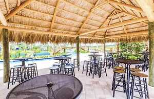 Brand New at Storey Lake Resort, Private Pool, Near Famous Attractions