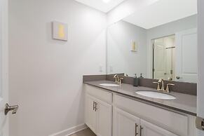 Brand New at Storey Lake Resort, Private Pool, Near Famous Attractions