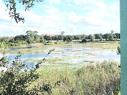 Huge Screened Patio That Overlooks Lake Buck, Near Famous Attractions!