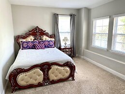 Solterra Resort!! Spacious House With Game Room, Private Pool and Movi