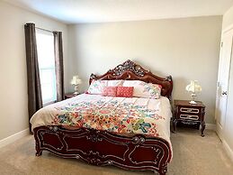 Solterra Resort!! Spacious House With Game Room, Private Pool and Movi