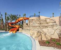 Solterra Resort!! Spacious House With Game Room, Private Pool and Movi