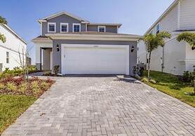 Amazing 5/6 Vacation Home at Windsor Island Resort!!!