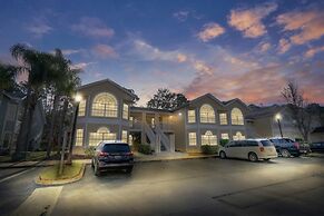 Villas at Island Club Community, Pools, Jacuzzi and More!