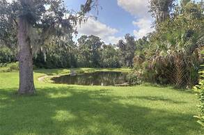 Gated Community With Private hot tub Near Disney!!!