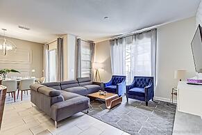 Storey Lake Resort, Private Pool, Near Famous Attractions!!