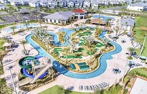 Storey Lake Resort, Private Pool, Near Famous Attractions!!