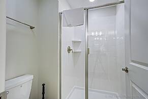 Storey Lake Resort, Private Pool, Near Famous Attractions!!