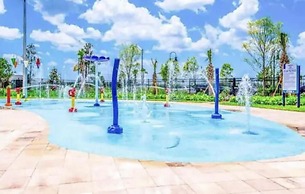 Storey Lake Resort, Private Pool, Near Famous Attractions!!